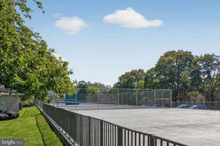 7420 WESTLAKE TER #210, Bethesda, MD 20817