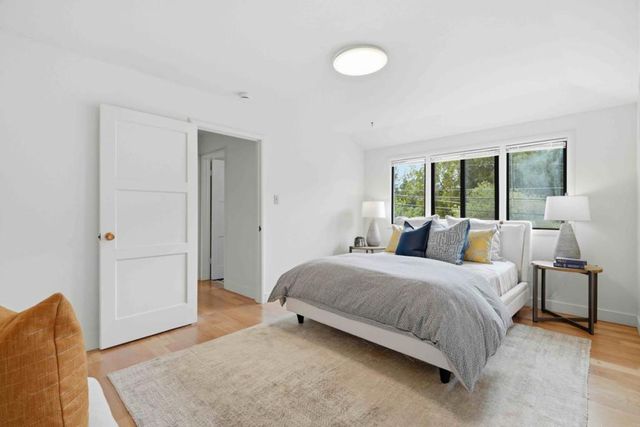 1037 Del Norte Avenue, Menlo Park, CA 94025