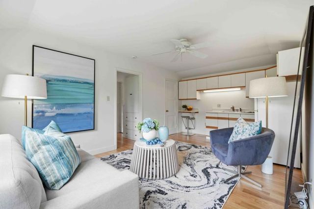 1037 Del Norte Avenue, Menlo Park, CA 94025