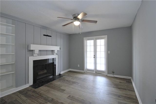 122 Rue Fontaine, Lithonia, GA 30038