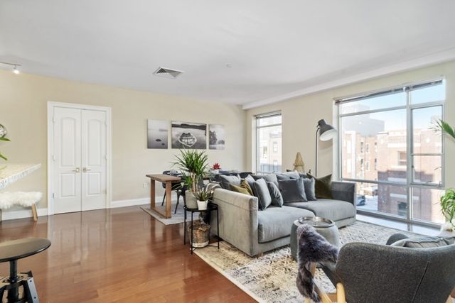 11 West Broadway 310, Boston, MA 02127