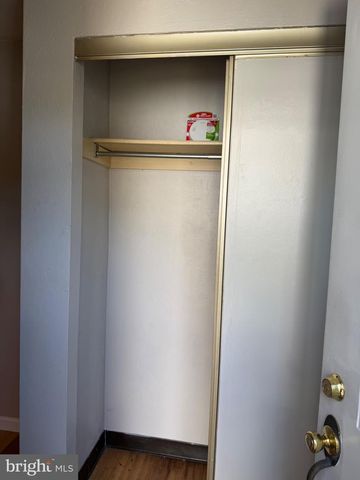 32 DORA DR, Media, PA 19063