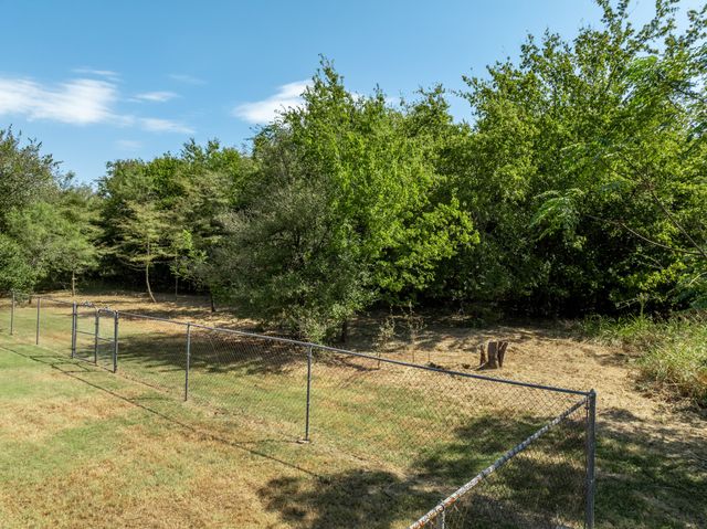 12187 Rolling Oaks Drive, Whitney, TX 76692