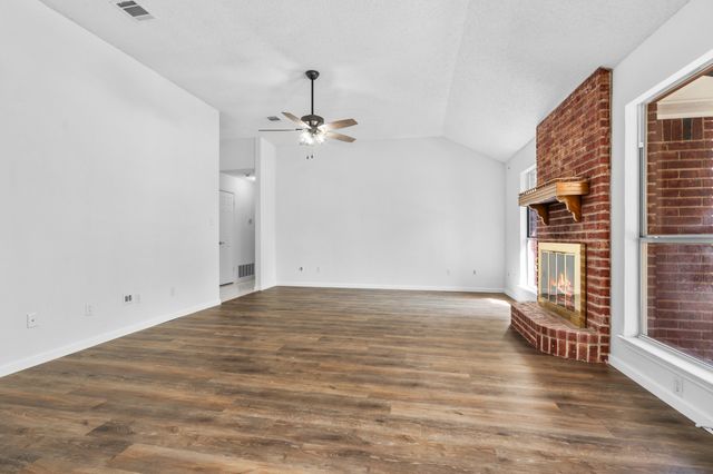 12187 Rolling Oaks Drive, Whitney, TX 76692