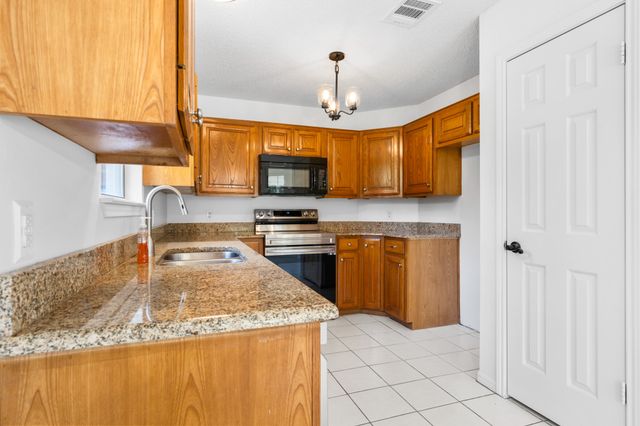 12187 Rolling Oaks Drive, Whitney, TX 76692