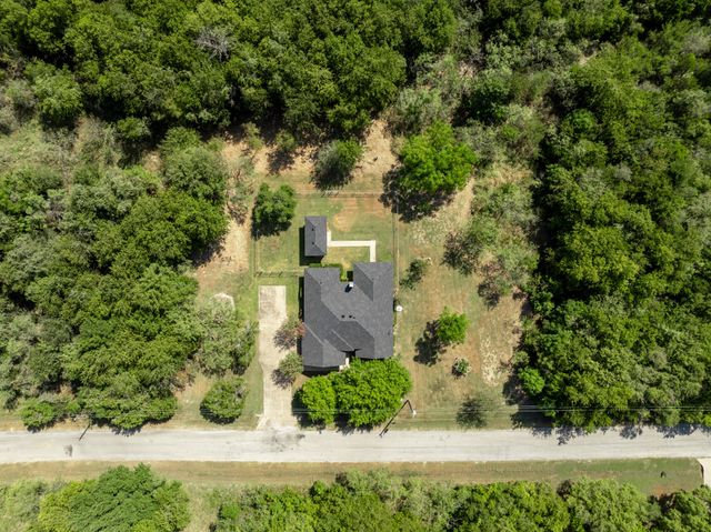 12187 Rolling Oaks Drive, Whitney, TX 76692