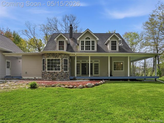 5790 Roberts Road, Cottrellville Township, MI 48039