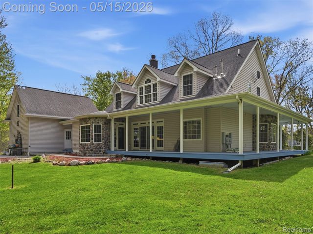 5790 Roberts Road, Cottrellville Township, MI 48039