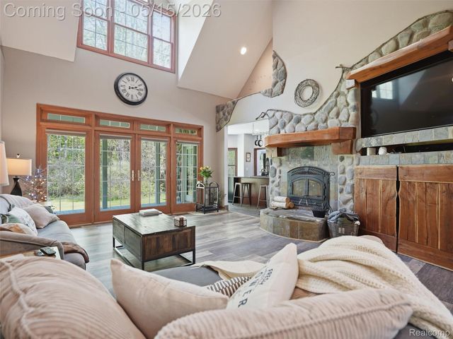 5790 Roberts Road, Cottrellville Township, MI 48039