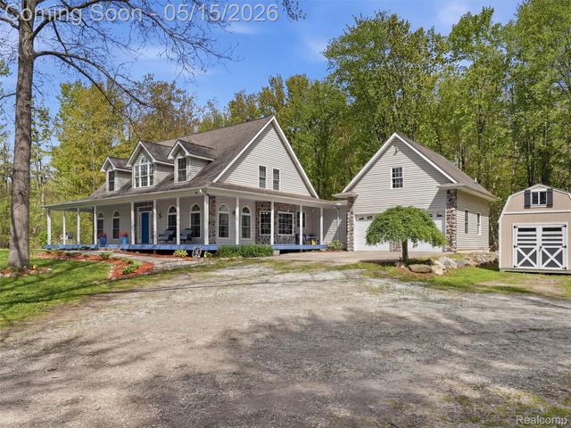 5790 Roberts Road, Cottrellville Township, MI 48039