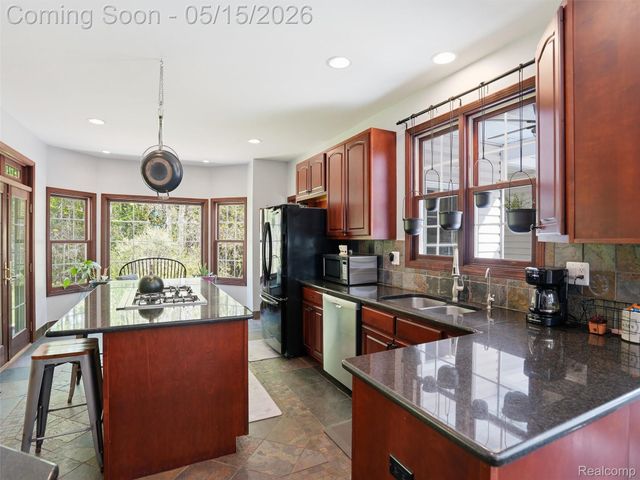 5790 Roberts Road, Cottrellville Township, MI 48039