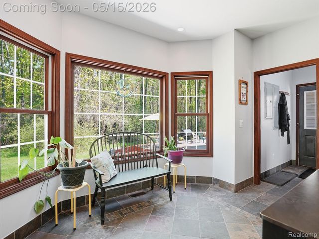 5790 Roberts Road, Cottrellville Township, MI 48039