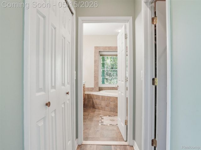 5790 Roberts Road, Cottrellville Township, MI 48039
