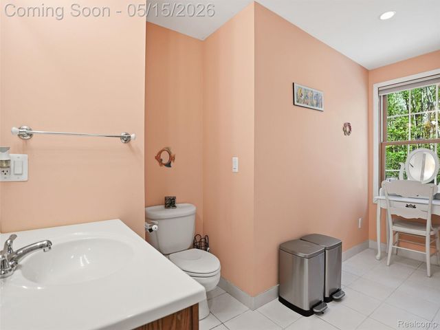 5790 Roberts Road, Cottrellville Township, MI 48039