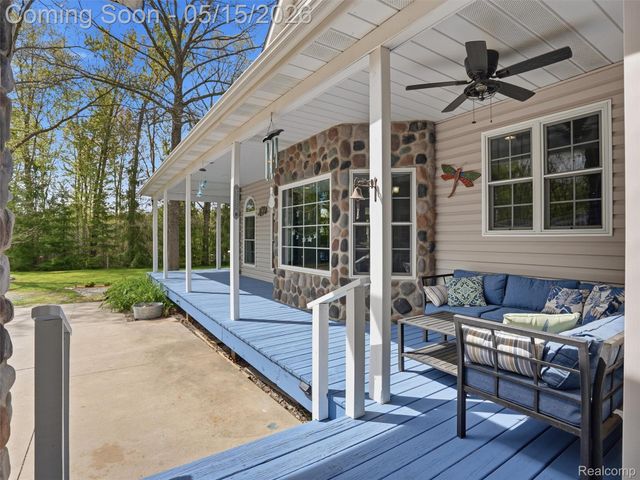 5790 Roberts Road, Cottrellville Township, MI 48039