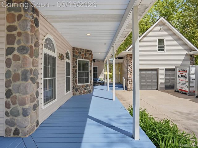 5790 Roberts Road, Cottrellville Township, MI 48039