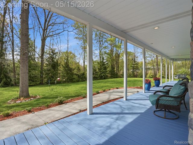 5790 Roberts Road, Cottrellville Township, MI 48039
