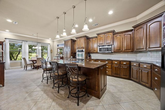 5339 E Wyman Road, Fayetteville, AR 72701