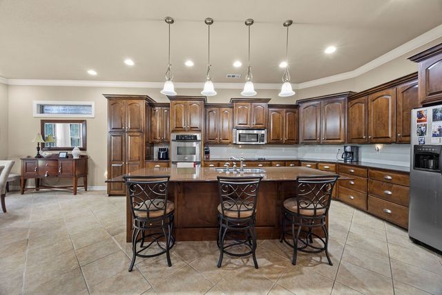 5339 E Wyman Road, Fayetteville, AR 72701