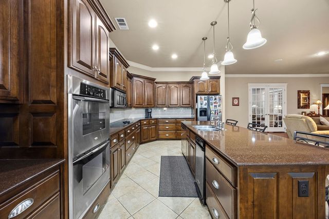 5339 E Wyman Road, Fayetteville, AR 72701