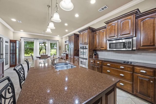 5339 E Wyman Road, Fayetteville, AR 72701