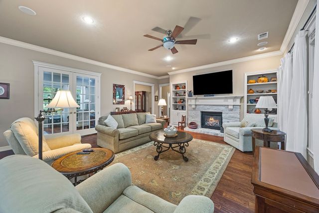 5339 E Wyman Road, Fayetteville, AR 72701