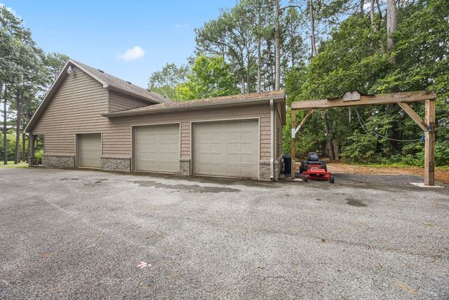 5339 E Wyman Road, Fayetteville, AR 72701