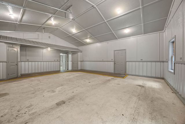 5339 E Wyman Road, Fayetteville, AR 72701