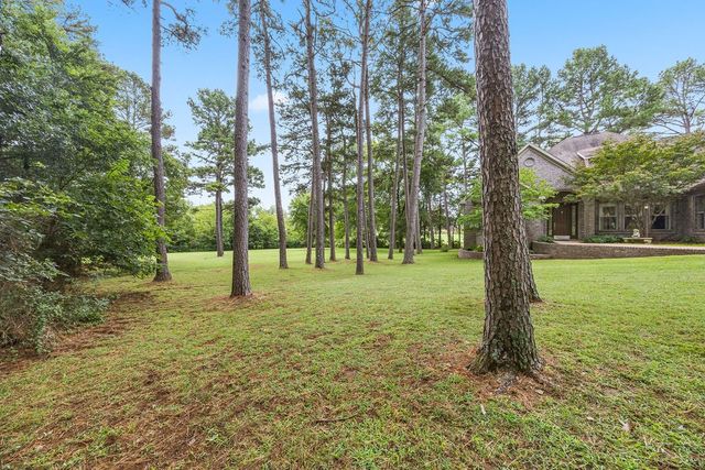 5339 E Wyman Road, Fayetteville, AR 72701