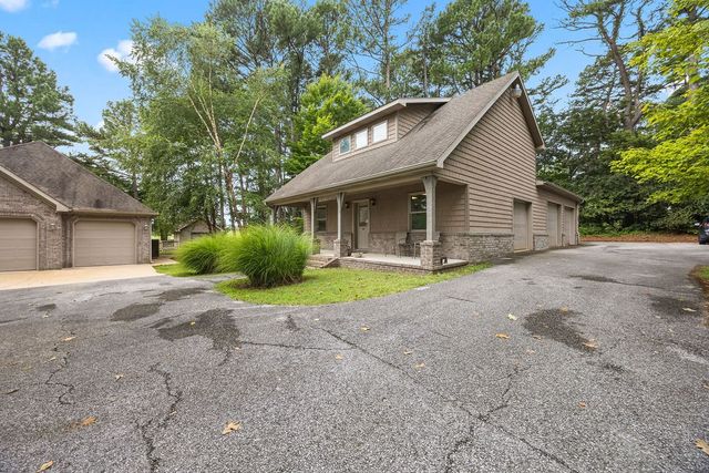 5339 E Wyman Road, Fayetteville, AR 72701