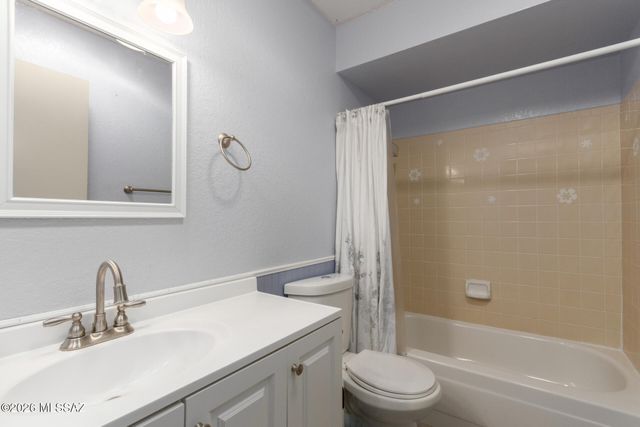 1859 Bel Aire Court, Tucson, AZ 85705