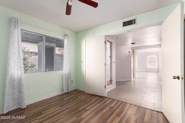 1859 Bel Aire Court, Tucson, AZ 85705