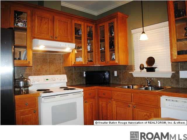 2200 Southwind Dr, Zachary, LA 70791