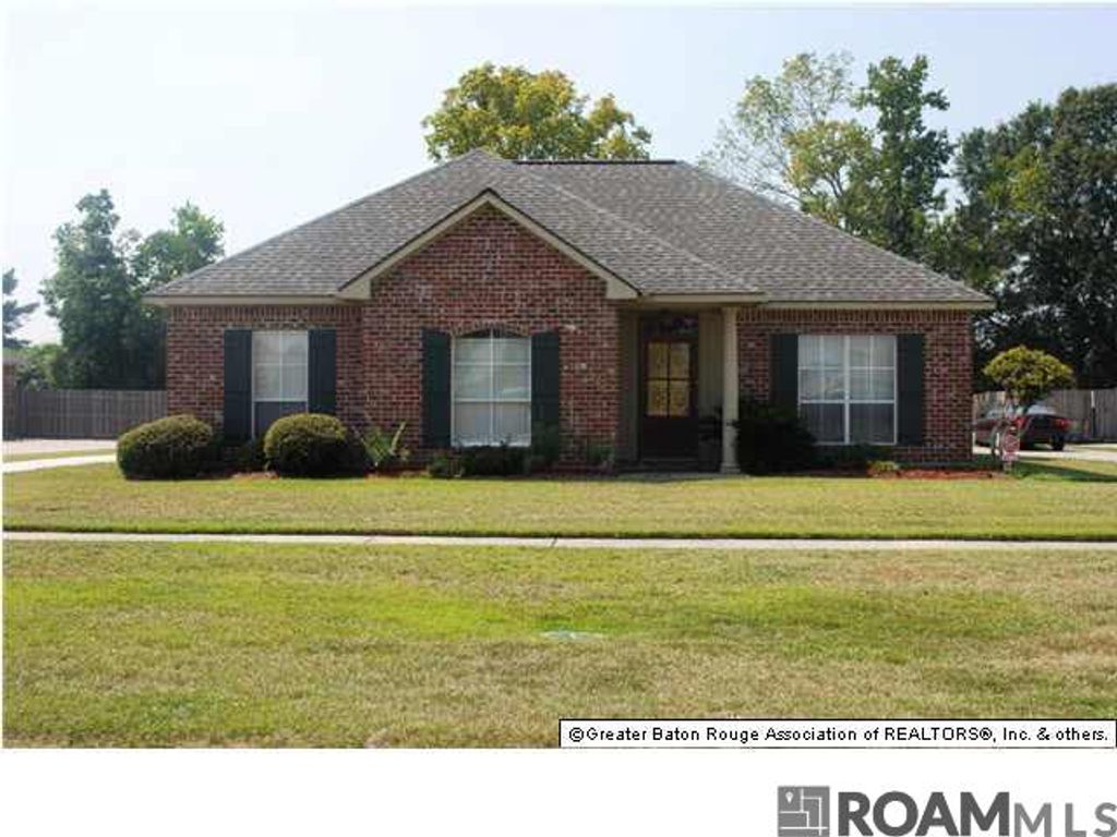 2200 Southwind Dr, Zachary, LA 70791