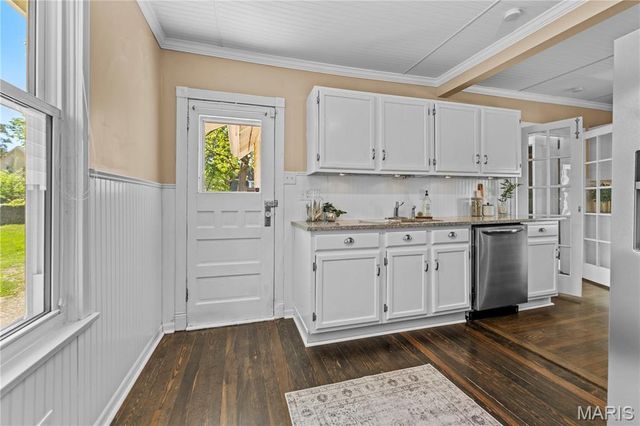 3712 Cambridge Avenue, Maplewood, MO 63143