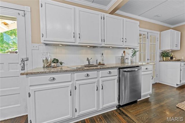 3712 Cambridge Avenue, Maplewood, MO 63143