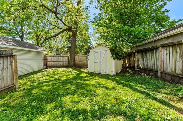 3712 Cambridge Avenue, Maplewood, MO 63143