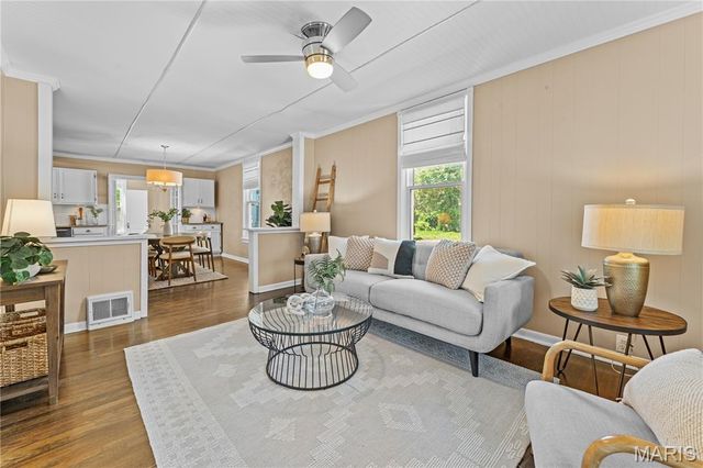 3712 Cambridge Avenue, Maplewood, MO 63143