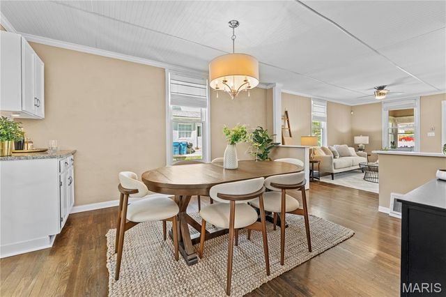 3712 Cambridge Avenue, Maplewood, MO 63143
