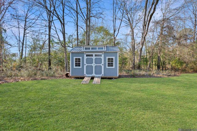 10006 Trails End Rd, St Francisville, LA 70775