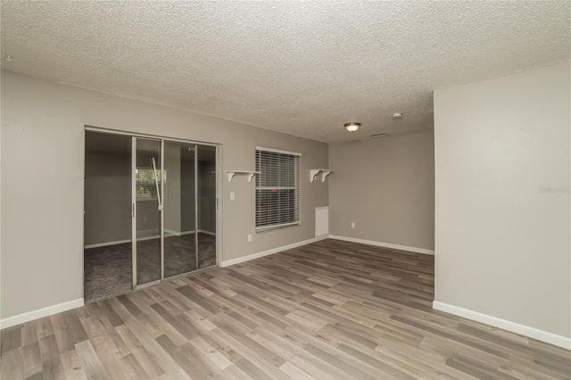 14206 VILLAGE TERRACE DRIVE, Tampa, FL 33624