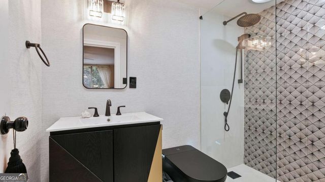 2637 Peachtree Road NE 207, Atlanta, GA 30305