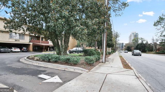 2637 Peachtree Road NE 207, Atlanta, GA 30305