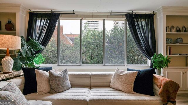 2637 Peachtree Road NE 207, Atlanta, GA 30305