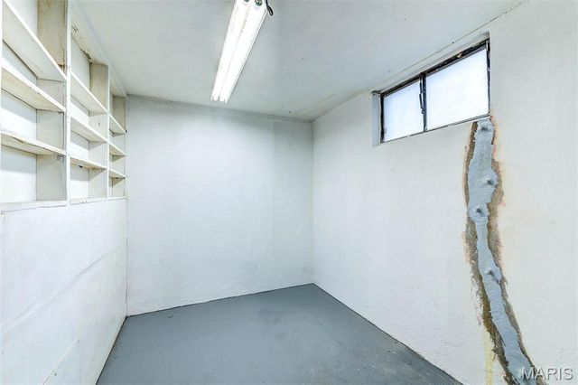 1629 Mowbry Lane, St Louis, MO 63136