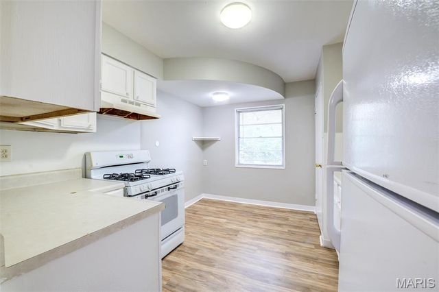 1629 Mowbry Lane, St Louis, MO 63136