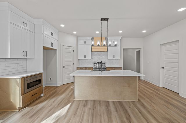 109 Esteph Ct, White House, TN 37188