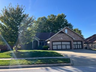 4385 South Frisco Trails Road, Springfield, MO 65810