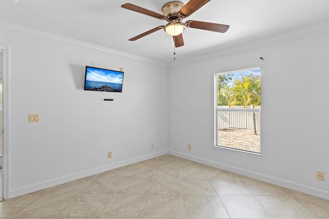 1855 SW Fears Avenue, Port St. Lucie, FL 34953