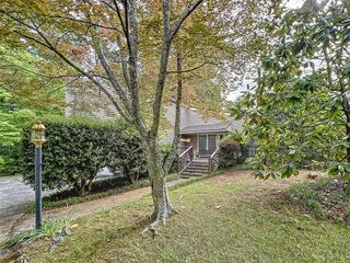3220 STONEY ACRES NW Drive, Kennesaw, GA 30152